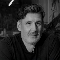 Leo Farfán