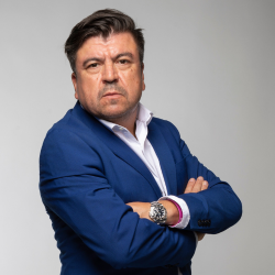 Pancho González